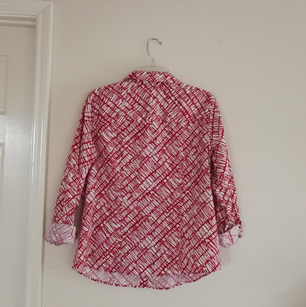 Red Patterned Button-Down - Picture 4 of 4